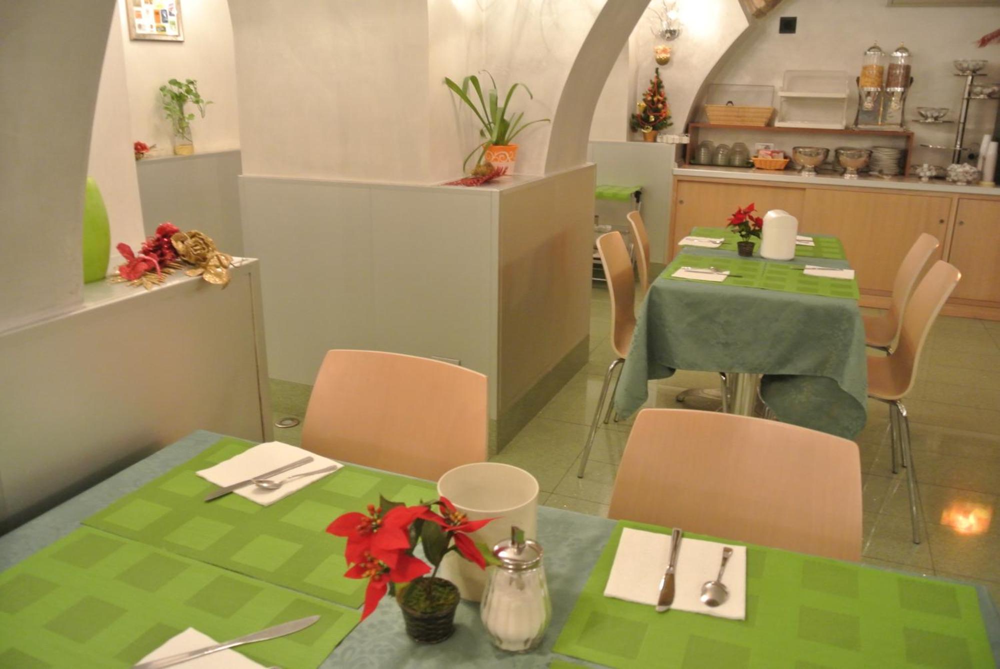 Hotel Dei Mille Roma Ngoại thất bức ảnh