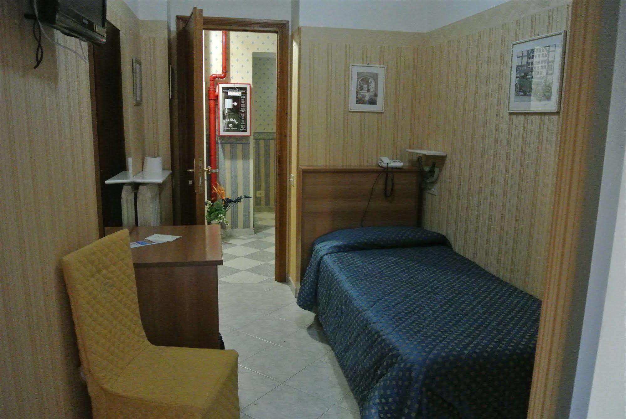 Hotel Dei Mille Roma Ngoại thất bức ảnh